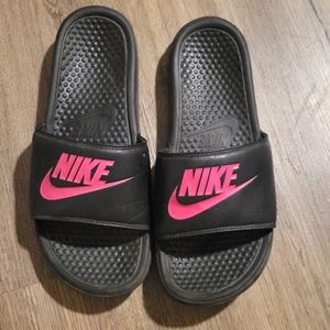 Nike slides